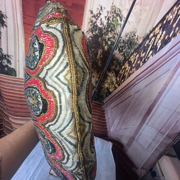 Vintage Exquisite One of a Kind Beaded Handbag, crossbody chain, Metal handle - Picture 10 of 14